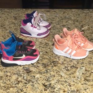 Like New sneakers (Nike, Adidas, Jordan’s) size 7